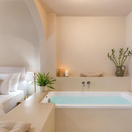 Romantic Luxury Hideaway Near Acropolis With Jacuzzi Athènes Extérieur photo