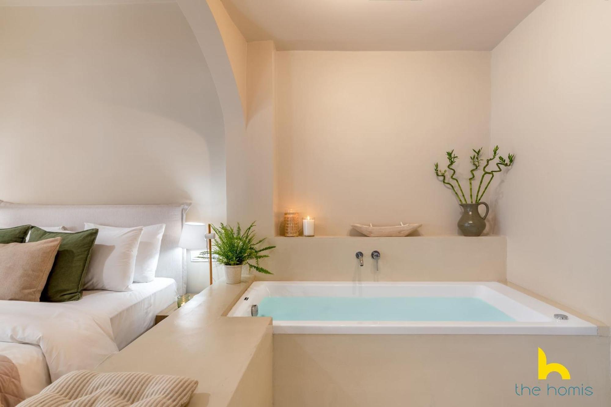 Romantic Luxury Hideaway Near Acropolis With Jacuzzi Athènes Extérieur photo